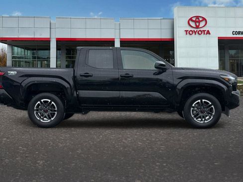Certified 2025 Toyota Tacoma TRD Sport image 3