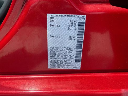 Used 2025 Nissan Altima 2.5 SV FWD image 29
