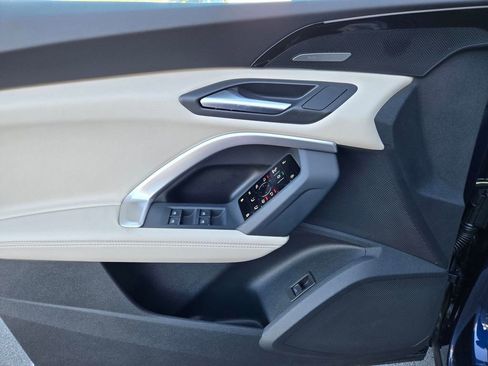 New 2025 Audi Q5 Premium Plus image 17