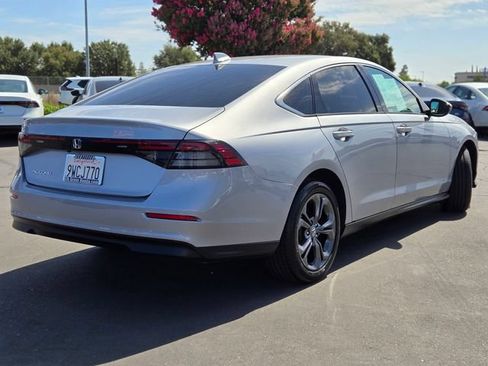 Used 2023 Honda Accord EX image 4