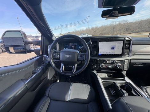 New 2026 Ford F250 Platinum image 25
