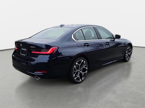 New 2026 BMW 330i Sedan w/ Premium Package image 5