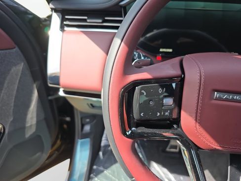 New 2026 Land Rover Range Rover Sport Dynamic SE AWD/4WD image 17