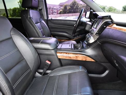 Used 2015 GMC Yukon Denali w/ Touring Package AWD/4WD image 37