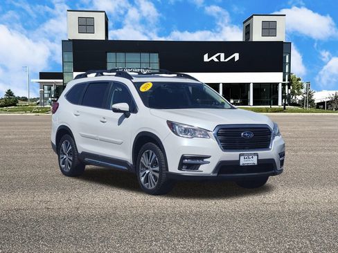 Used 2019 Subaru Ascent Limited AWD/4WD image 2