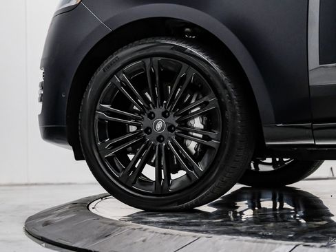 Used 2023 Land Rover Range Rover SE image 91