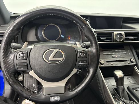 Used 2020 Lexus IS 350 F Sport w/ F Sport Package RWD image 22