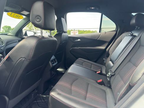 Used 2023 Chevrolet Equinox RS w/ LPO, Floor Liner Package FWD image 34