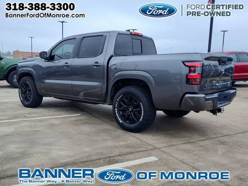 Used 2022 Nissan Frontier SV image 4