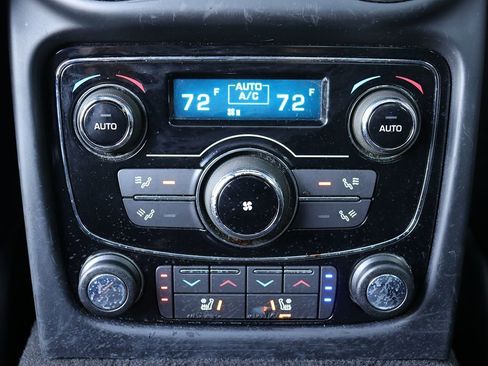 Used 2019 Jaguar XJ L Portfolio image 34