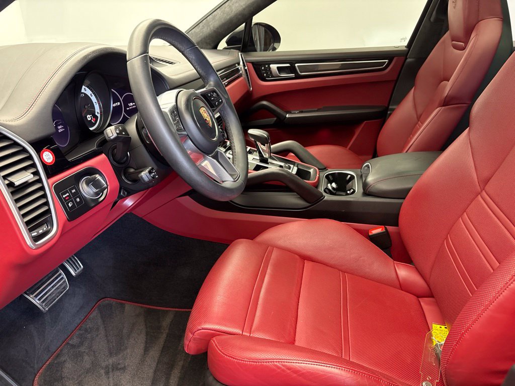 Certified 2023 Porsche Cayenne GTS AWD/4WD image 5