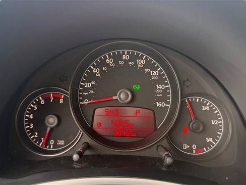 Used 2012 Volkswagen Beetle 2.5 FWD image 22