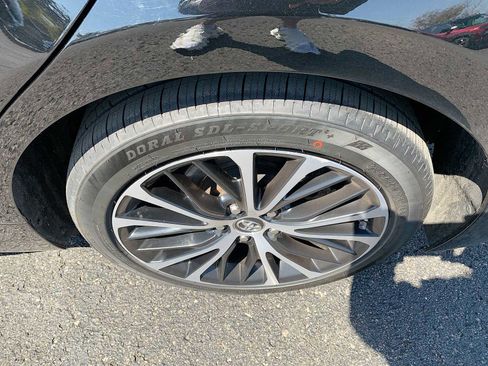 Used 2019 Toyota Camry SE w/ Convenience Package image 31