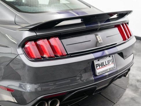 Used 2019 Ford Mustang Shelby GT350 w/ Technology Package image 15