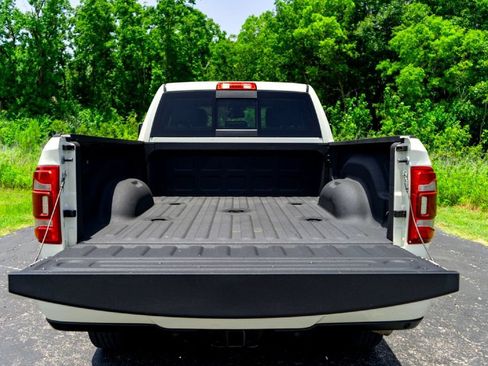 Used 2024 RAM 3500 Laramie AWD/4WD image 26