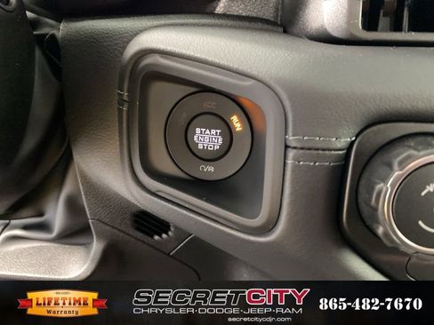 New 2026 Jeep Gladiator Sport image 18