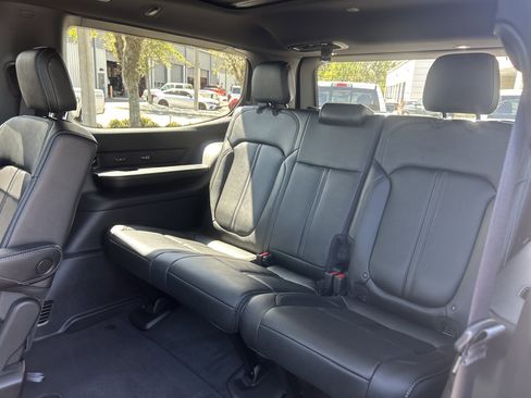 New 2026 Jeep Grand Wagoneer Limited image 37