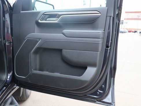 New 2025 GMC Sierra 1500 SLE w/ Preferred Package AWD/4WD image 9
