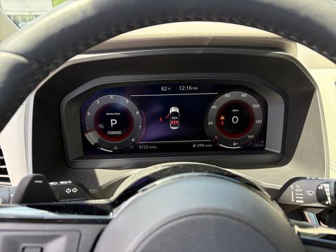 Used 2024 Nissan Rogue SL w/ SL Premium Package FWD image 16