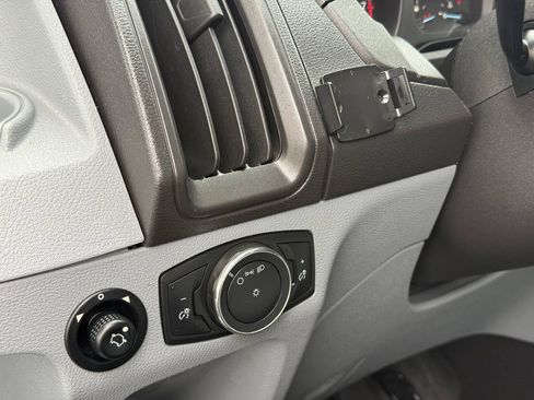 Used 2015 Ford Transit 250 148 Medium Roof RWD image 24