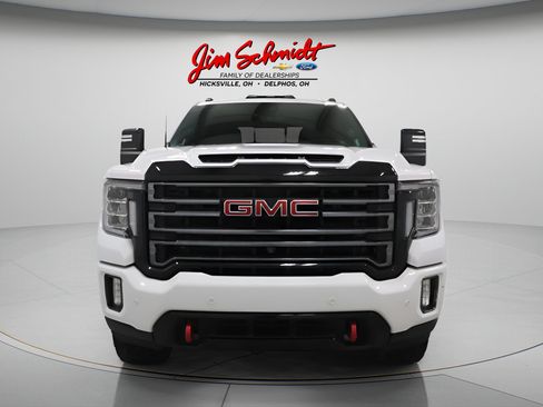 Used 2023 GMC Sierra 2500 AT4 w/ AT4 Premium Plus Package AWD/4WD image 3