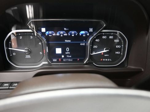 Used 2022 GMC Sierra 2500 Denali w/ Technology Package AWD/4WD image 9