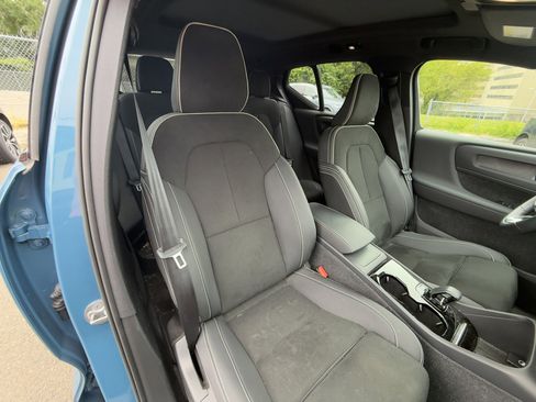 Certified 2023 Volvo XC40 Recharge Plus image 26