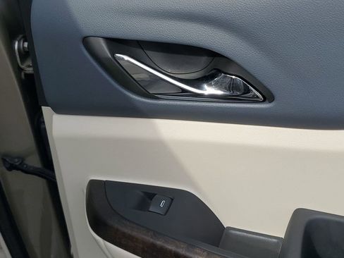 Used 2022 GMC Acadia Denali w/ Denali Ultimate Package image 49