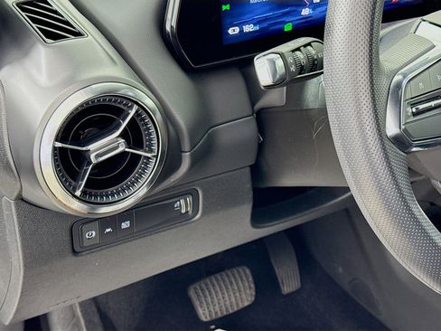 Used 2025 Chevrolet Equinox EV LT w/ LPO, All-Weather Mat Package image 10