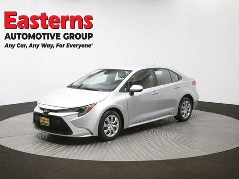 Used 2022 Toyota Corolla LE FWD image 55