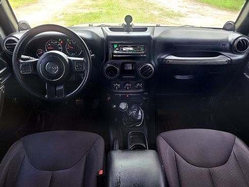 Used 2013 Jeep Wrangler Sport AWD/4WD image 27