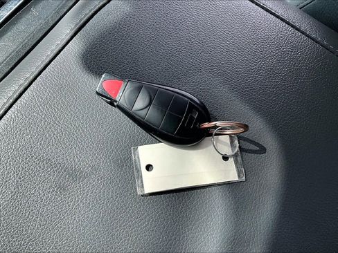 Used 2018 RAM 2500 Tradesman w/ Chrome Appearance Group image 13