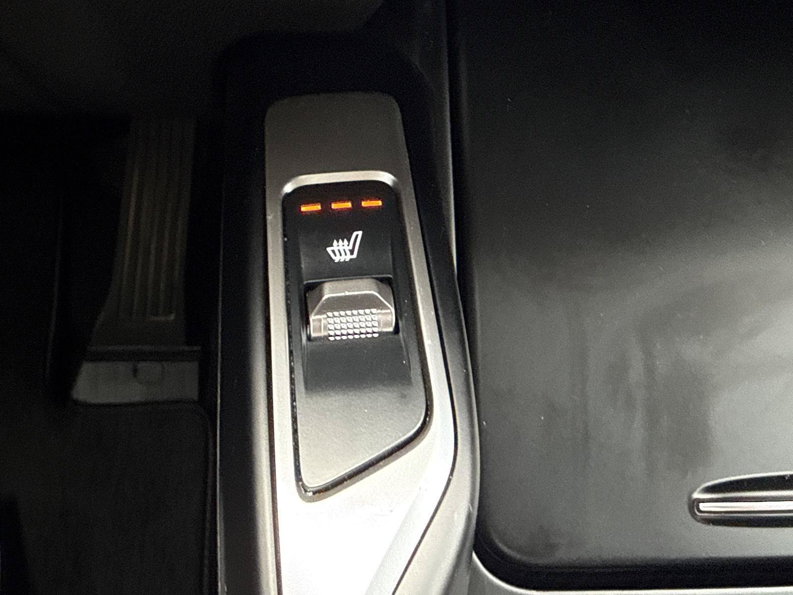 Used 2025 Kia Sorento EX AWD/4WD image 18