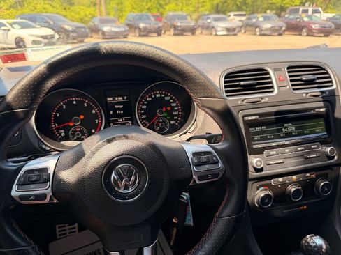 Used 2013 Volkswagen GTI Autobahn FWD image 27
