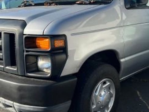 Used 2011 Ford E-250 and Econoline 250 w/ Commercial Cargo Van Pkg image 3