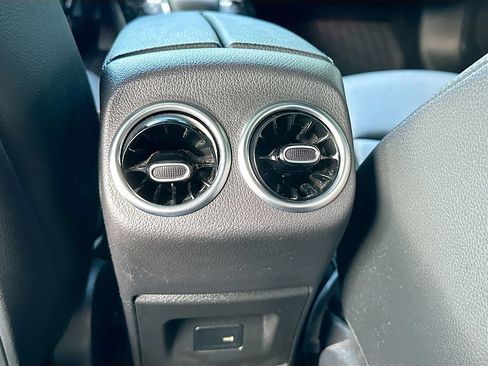 Used 2022 Mercedes-Benz A 220 4MATIC image 25
