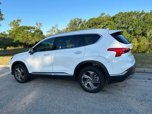 Used 2023 Hyundai Santa Fe SEL w/ Premium Package FWD image 3