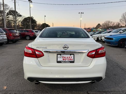 Used 2016 Nissan Altima 2.5 S w/ Power Driver Seat Package image 5