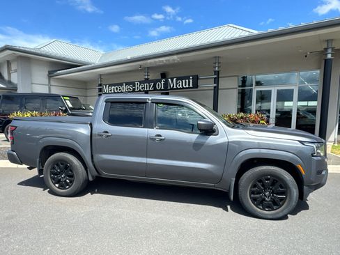 Used 2023 Nissan Frontier SV w/ Tow Package image 3