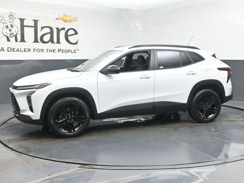 Used 2024 Chevrolet Trax ACTIV image 32