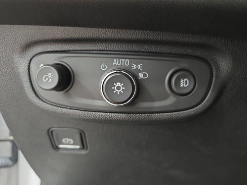 Used 2022 GMC Terrain SLT AWD/4WD image 25