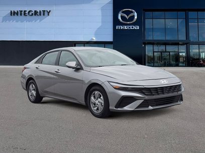 Used 2024 Hyundai Elantra SE
