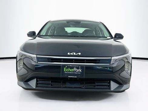 Used 2025 Kia K4 FWD image 2