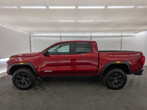 Used 2024 GMC Canyon Elevation w/ Trailering Package image 3