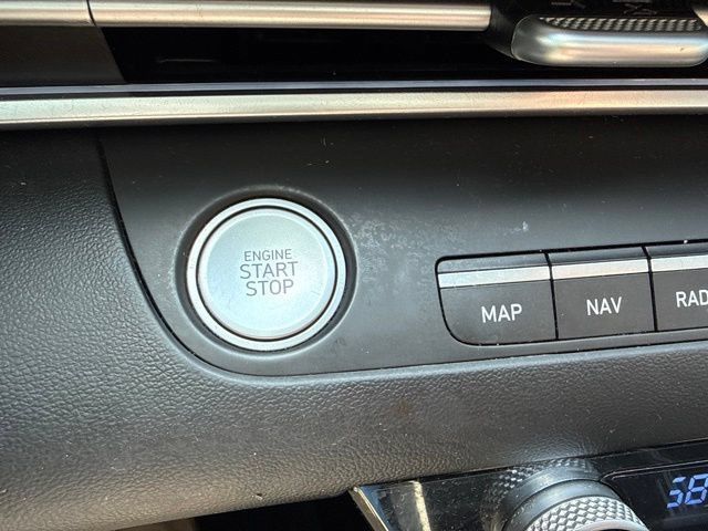 Used 2024 Hyundai Elantra SEL FWD image 20