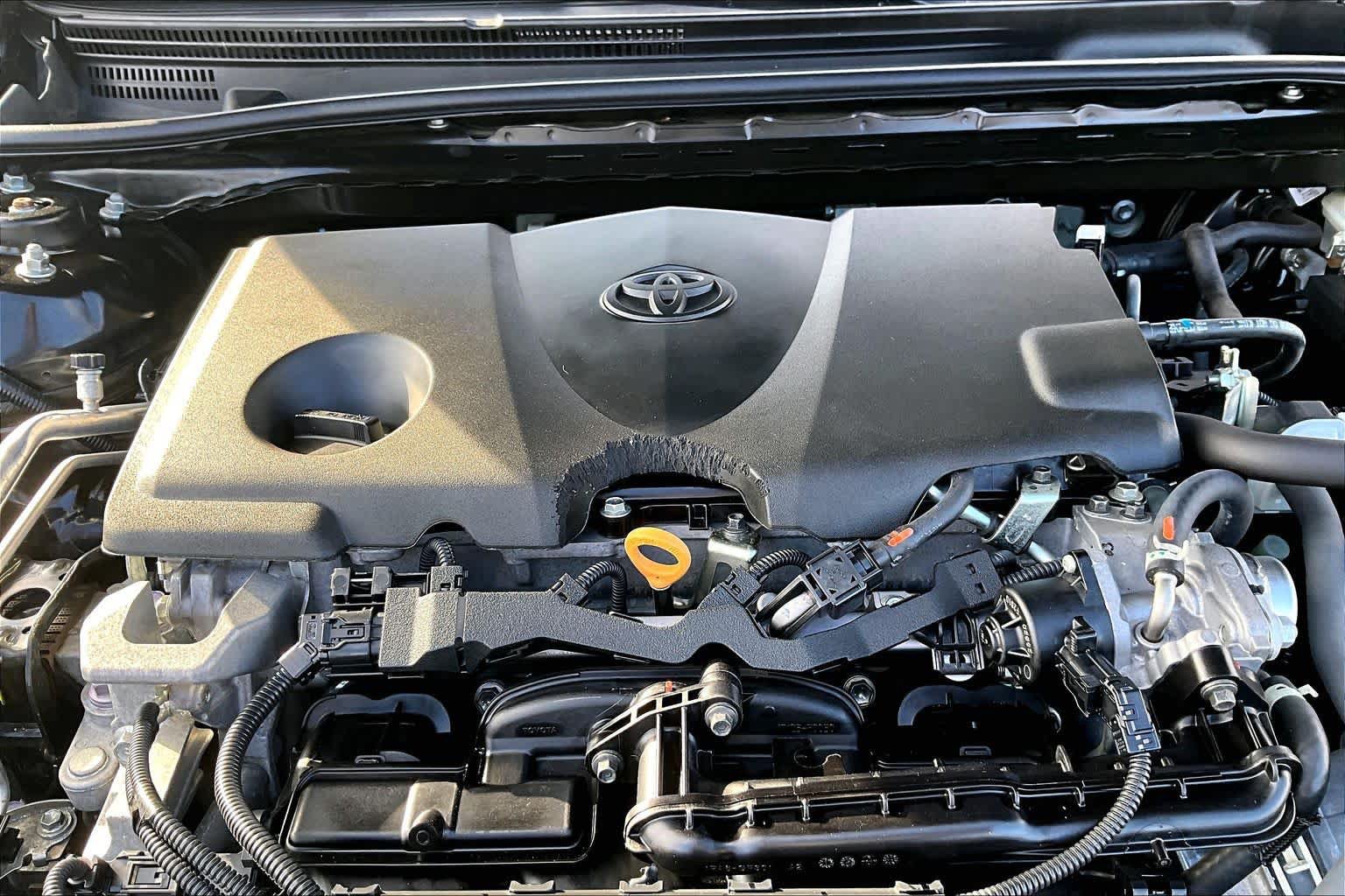 Used 2022 Toyota Camry XSE FWD image 31