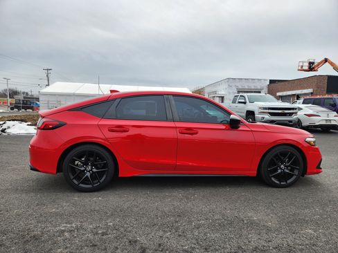 Used 2023 Honda Civic Sport image 17