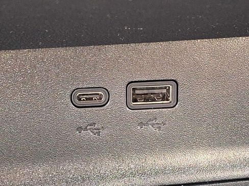 Used 2026 Chevrolet Equinox LT FWD image 27