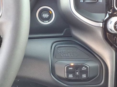 New 2026 RAM 2500 Big Horn AWD/4WD image 10