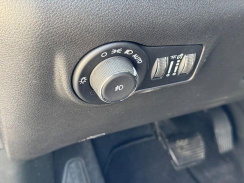 New 2026 Jeep Compass Latitude AWD/4WD image 15